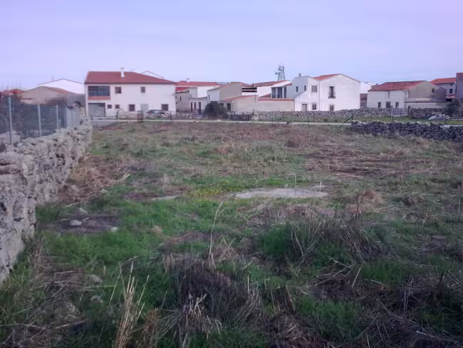 S-U 50 - Solar en Albalá