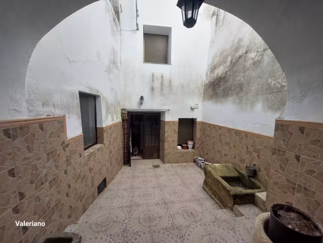 C-H-100 - Casa en Montánchez