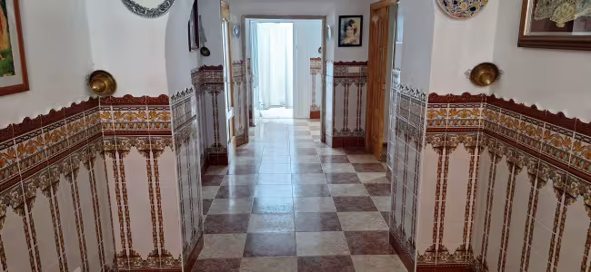 CH-114 - Casa en Albalá